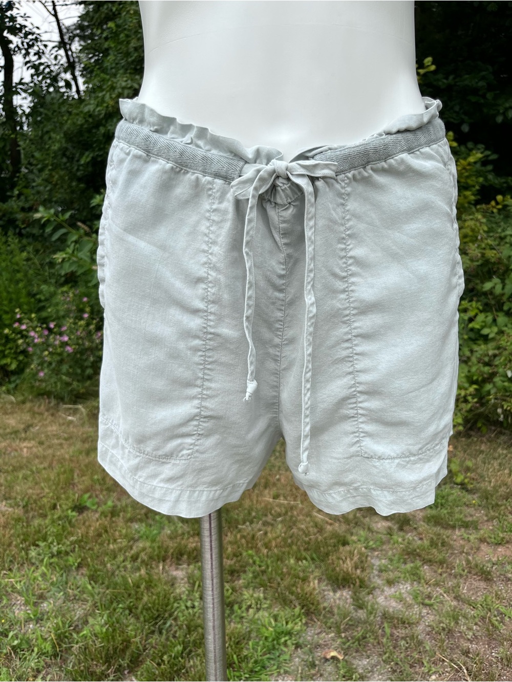 Anthro Cloth and Stone soft paper bag waist drawstring with two pockets size S